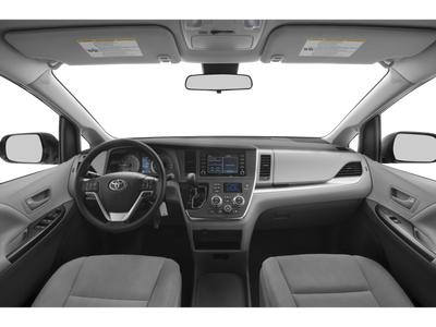2018 Toyota Sienna XLE Minivan 4D