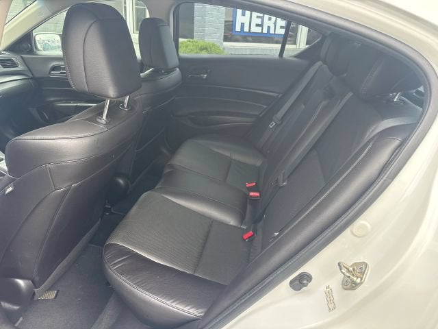 2014 Acura ILX 2.0L Sedan 4D