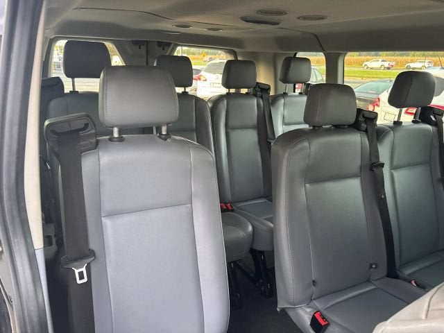 2017 Ford Transit Wagon XL w/Low Roof w/60/40 Side Door Van 3D