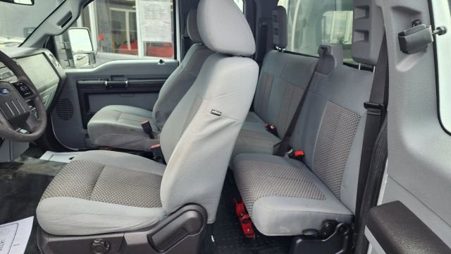 2015 Ford Super Duty F-250 SRW XL Pickup 4D 8 ft