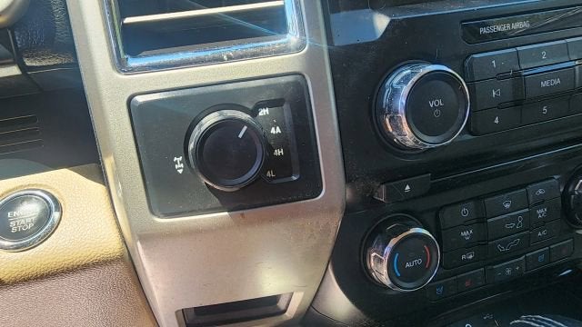 2015 Ford F-150 Lariat Pickup 4D 5 1/2 ft