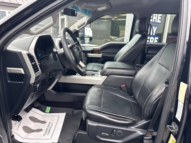 2017 Ford F-150 Lariat Pickup 4D 6 1/2 ft