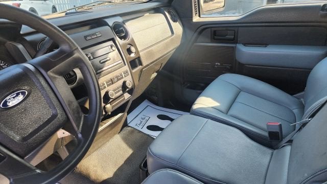 2013 Ford F-150 XL Pickup 2D 8 ft