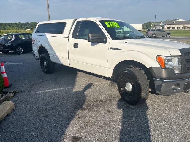 2013 Ford F-150 XL Pickup 2D 8 ft