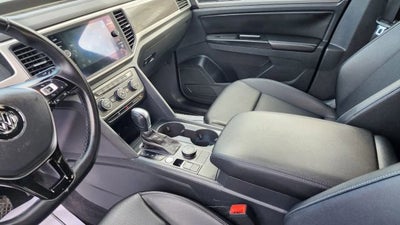 2018 Volkswagen Atlas SE 4Motion w/Tech Pkg Sport Utility 4D