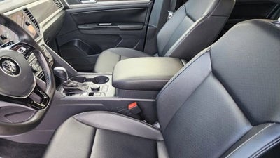 2018 Volkswagen Atlas SE 4Motion w/Tech Pkg Sport Utility 4D