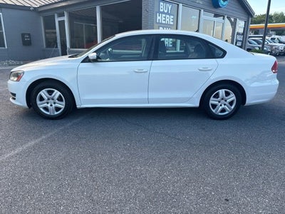 2014 Volkswagen Passat 1.8T S Sedan 4D