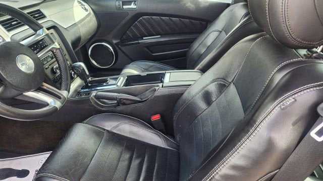 2014 Ford Mustang V6 Premium Coupe 2D