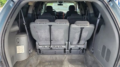 2005 Chrysler Town & Country LX