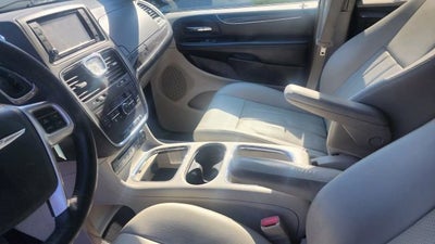2013 Chrysler Town & Country Touring-L