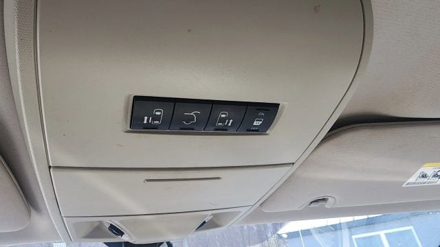 2013 Chrysler Town & Country Touring-L