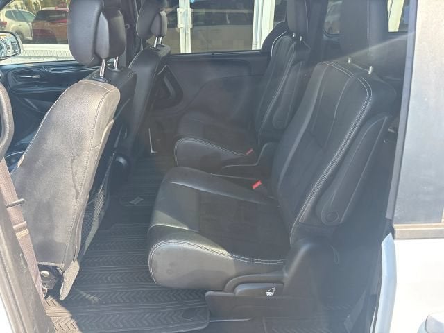 2016 Dodge Grand Caravan SXT Plus
