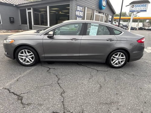 2014 Ford Fusion SE