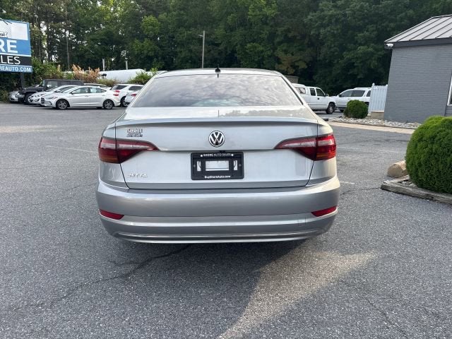 2019 Volkswagen Jetta 1.4T R-Line Sedan 4D