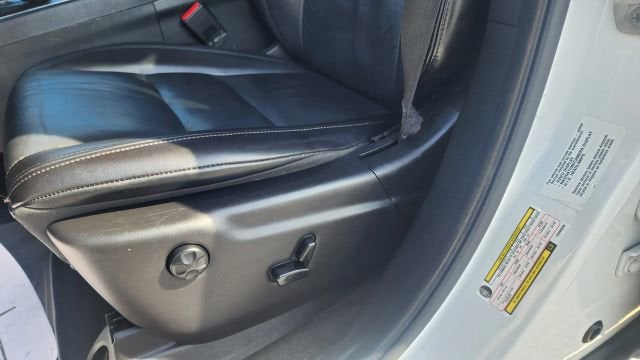 2012 Volkswagen Beetle 2.0T Turbo Hatchback 2D