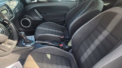 2012 Volkswagen Beetle 2.0T Turbo Hatchback 2D