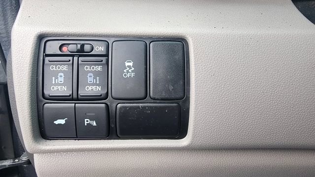 2012 Honda Odyssey Touring Elite Minivan 4D