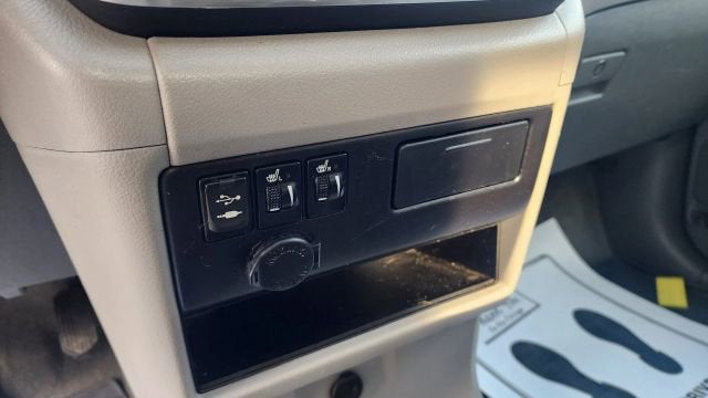 2017 Toyota Sienna XLE Premium Minivan 4D