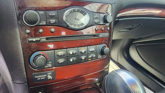 2010 INFINITI G37 Coupe x