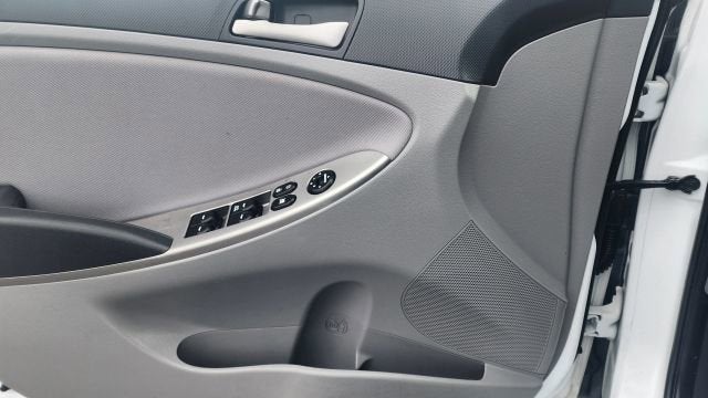 2017 Hyundai Accent Value Edition
